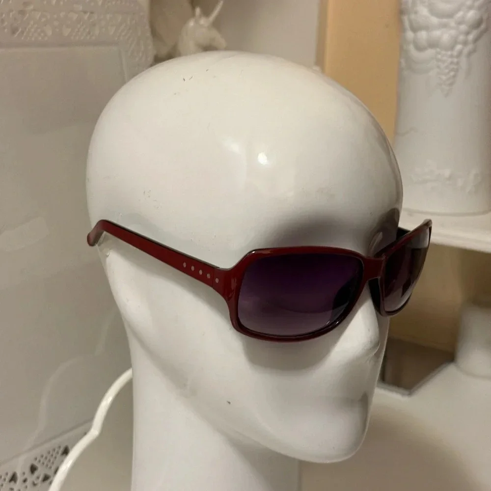 Two beautiful DOCKERS sunglasses in good condition